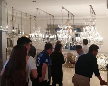 Chandelier Lighting Showroom_Portfolio_3